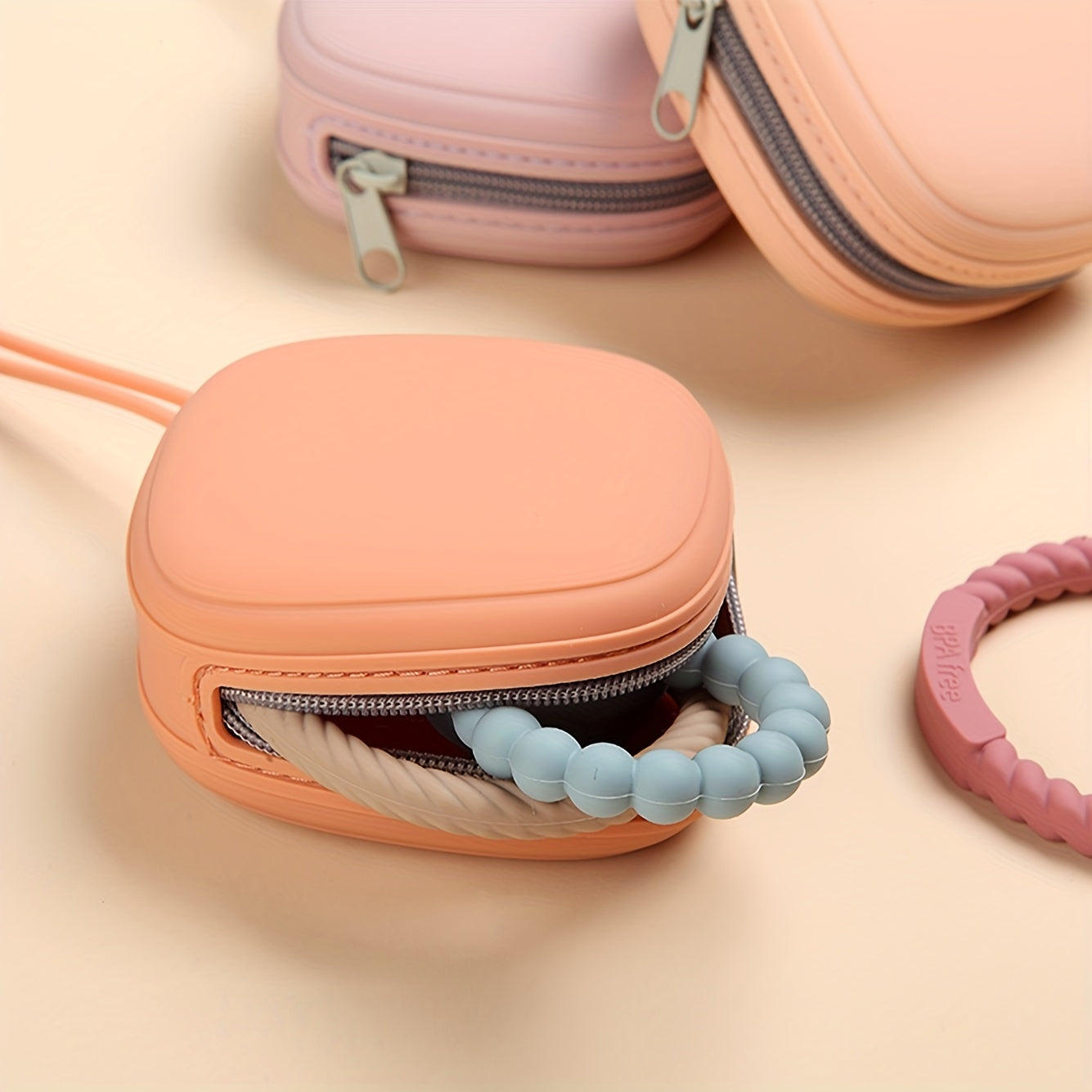 Portable PacifyCase